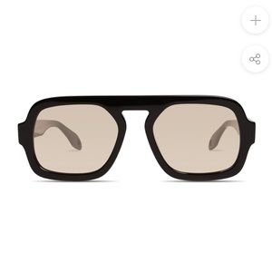 Elisa Johnson ‘Jane’ Sunglasses in Gloss Black